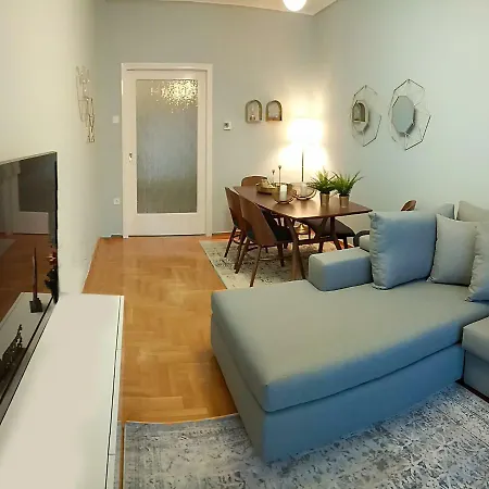 Appartamento Royal Deluxe Apt. *